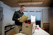 Der abtretende Geschäftsführer und Gemeindeschreiber Adrian Truttmann soll in einer Übergangslösung vorerst durch eine temporäre Fachkraft ersetzt werden. (Bild: Matthias Piazza, Lungern, 3. Januar 2018)
