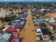 In Bangkulu auf der indonesischen Insel Sumatra herrscht derzeit Land unter. Die Folge: dutzende Tote und tausende Obdachlose. (Bild: KEYSTONE/EPA/DIVA MARHA)