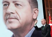 Die Wirtschaftspolitik von Präsident Erdogan steht in der Kritik. (Bild: AP, 27. April 2019)