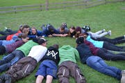 Auch körperliche Aktivitäten kamen beim Gruppenleiterkurs von Jungwacht Blauring Uri/Schwyz nicht zu kurz. Bilder: PD
