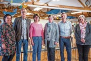 Gertrud Gantenbein, Vorstand; Hans Ulrich Vetsch, Revisor; Esther Grässli, neu im Vorstand; Barbara Dürr, Präsidentin Stiftung Lukashaus; Roger Vorburger, Präsident Verein Lukashaus, und Rosi Ehrenzeller, ehemals Administration Lukashaus (von links). (Bild: PD)