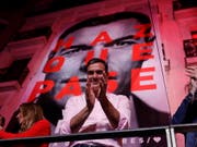 Die sozialdemokratische Partei von Ministerpräsident Pedro Sánchez hat am Montag angekündigt, erst nach den Europa- und Kommunalwahlen Ende Mai zu entscheiden, mit wem sie eine Regierungskoalition bilden will. (Bild: KEYSTONE/EPA EFE/JUANJO MARTIN)