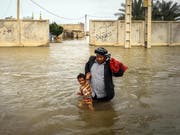 Hochwasser haben im Iran in den letzten Wochen Dutzende von Toten gefordert. (Bild: KEYSTONE/EPA TASNIM NEWS AGENCY/SAEED SOROUSH)
