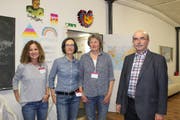 Katrin Rutishauser, Christine Hagin Witz, Dominique Knüsel und Karl Kohli im Café-Treff der Agathu. (Bild: Isabelle Merk)