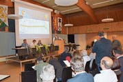 Der Gemeinderat musste sich einiges an Kritik von den Bürgerinnen und Bürgern anhören. (Bild: Gianni Amstutz)