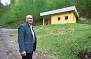 Sachselns Gemeindepräsident Peter Rohrer will den Bürgern beliebt machen, dass das Wasserreservoir Obflue abgebrochen und durch einen Neubau ersetzt werden soll. (Bild: Romano Cuonz (Sachseln, 29. April 2019))