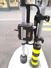 Auf der Box wird auf die Verkehrszählung hingewiesen.
