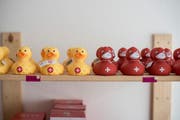 Sogar Badeenten gibt es im Souvenir-Shop.