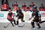 Es war ein hartes Stück Arbeit für Raphael Melliger (am Ball) und Co. (Bild: Maria Schmid (Zug, 7. April 2019))