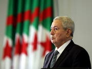 Soll innert 90 Tagen Wahlen abhalten: Algeriens Übergangspräsident Abdelkader Bensalah bei seiner Ernennung im Parlament. (Bild: KEYSTONE/EPA/MOHAMED MESSARA)