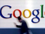 Google, Amazon, Facebook und Apple: Von der dreiprozentigen Digitalsteuer betroffen sind Konzerne, die mir ihrem Digitalgeschäft mehr als 25 Millionen Euro Umsatz in Frankreich machen und über 750 Millionen weltweit. (Bild: KEYSTONE/EPA DPA/BORIS ROESSLER)
