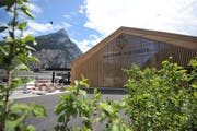Der Neubau der Gotthard-Raststätte Fahrtrichtung Süd hat zu einem tieferen Gewinn geführt. (Bild: Urs Hanhart, 11. Mai 2018)