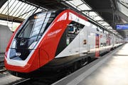 Der Fernverkehrs-Doppelstockzug FV-Dosto im Zürcher Hauptbahnhof. (Bild: Walter Bieri / Keystone, 1. Mai 2019)