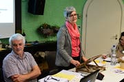 Präsidentin Ursula Fust leitet die Versammlung. (Bild: Werner Lenzin)