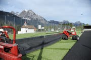 Was in der Nachbargemeinde Schattdorf bereits passiert, soll auch in Altdorf möglich werden: die Verlegung eines Kunstrasens. So der Wunsch des FC Altdorf. (Bild: Urs Hanhart, Schattdorf, 24. April 2019)