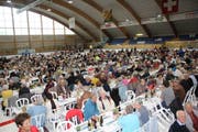 Über 1000 Personen nahmen an der Generalversammlung im Eissportzentrum Oberthurgau (EZO) teil. (Bild: Trudi Krieg)