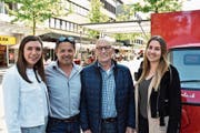 Das Team von Marketing Buchs freut sich über den zunehmenden Erfolg des Abendmarktes: Gina Züger, Geschäftsleiter Harry Müntener, Präsident Herbert Bokstaller und Sarah Bolter (von links). (Bild: Thomas Schwizer)