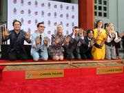 Die Hauptdarsteller der Comedy-Serie «The Big Bang Theory» am Mittwoch in Hollywood (v.l.n.r): Johnny Galecki, Jim Parsons, Kaley Cuoco, Simon Helberg, Kunal Nayyar, Mayim Bialik und Melissa Rauch. (Bild: KEYSTONE/AP Invision/WILLY SANJUAN)