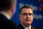 Thomas Jordan, Präsident der Schwezerischen Nationalbank (SNB) referierte am 49. St. Gallen Symposium. Bild: KEYSTONE/Gian Ehrenzeller