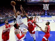 Die Philadelphia 76ers (im Bild Ben Simmons am Ball) erreicht einen Showdown um den Einzug in die Playoff-Halbfinals der NBA (Bild: KEYSTONE/FR170982 AP/CHRIS SZAGOLA)