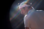 Roger Federer am Match in Madrid. (Bild: AP Photo/Bernat Armangue, Madrid, 10. Mai 2019)