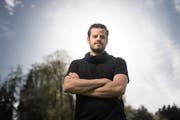 Tranquillo Barnetta gibt an der TOM Autogramme. (Bild: Benjamin Manser)