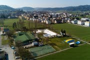 Das Hallen- und Freiluftbad in Reiden. (Bild: Philipp Schmidli, 30. März 2019)