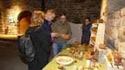 Schmucke Kästchen aus Eibenholz standen zum Verkauf. (Bild: Esther Wyss)