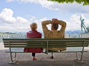 Der Verband Angestellte Schweiz will das Rentenalter flexibilisieren. (Bild: KEYSTONE/GAETAN BALLY)