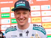 Der deutsche Meister Pascal Ackermann, hier nach seinem Sieg in Frankfurt, schlug in der 2. Giro-Etappe alle Sprint-Stars (Bild: KEYSTONE/EPA/RONALD WITTEK)