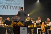 Die Musikgesellschaft Wattwil spielte am Sonntagmittag zum Muttertagskonzert auf. (Bild: Ruben Schönenberger)