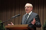 Alois Bissig spricht am Nominationsparteitag der CVP für die Regierungsratswahlen 2014. (Bild: Roger Zbinden (Wolfenschiessen, 10. Januar 2014))