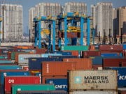 Container als Touristenunterkunft!? Betrüger haben in Amsterdam zwei Schiffscontainer über Airbnb als Touristen-Quartier angepriesen. Im Container befanden sich drei Betten, ein Tisch und eine Toilette. (Bild: KEYSTONE/EPA/ROMAN PILIPEY)
