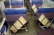 Das Werk von Hooligans: Bei einfachen Gewalttaten soll der Strafbefehl schnell folgen. (Bild: Keystone/Markus Stuecklin)