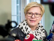 Bei der Präsidentenwahl in Litauen gab es im ersten Wahlgang eine hauchdünne Entscheidung zugunsten von Ingrida Simonyte (im Bild). Die Stichwahl findet am 26. Mai statt. (Bild: KEYSTONE/AP/MINDAUGAS KULBIS)