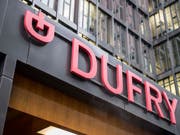 Der Duty-Free Spezialist Dufry hat den Umsatz verbessert und ist für das Gesamtjahr zuversichtlich. (Bild: KEYSTONE/PATRICK STRAUB)