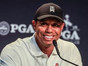 Kein Wunder nach dem Triumph am US Masters: Tiger Woods gibt gutgelaunt Auskunft (Bild: KEYSTONE/EPA/TANNEN MAURY)