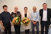 Beim Verein Sprungbrett Uri kommt es zu Änderungen im Vorstand; von links: der wiedergewählte Präsident Edgar Walker, die zurückgetretenen Margrit Müller und Anita Dall’Agnola und die neuen Vorstandsmitglieder Gerhard Danioth und Pascal Gisler. (Bild: Georg Epp, Altdorf, 14. Mai 2019)