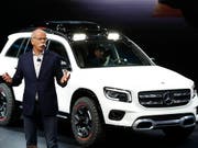 Generationenwechsel an der Daimler-Spitze: Dieter Zetsche tritt nach mehr als 13 Jahren im Amt ab. (Bild: KEYSTONE/EPA/WU HONG)