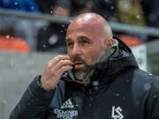 Lausannes Trainer Giorgio Contini muss weiter hoffen und bangen (Bild: KEYSTONE/URS FLUEELER)