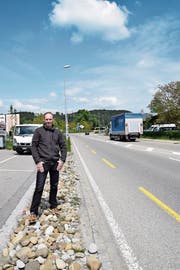 SVP-Kantonsrat Damian Gahlinger vor dem Oberbürer Kreisel. (Bild: Tobias Söldi)