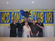 Der Vorstand des HCD Fan-Clubs Uri;hinten von links: Dino Beck, Dominik Müller, Markus Imholz, Roman Briker und Patrick Arnold; vorne von links: Barbara Baumann und Adrian Furrer. (Bild: PD)