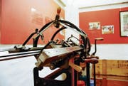 Diese Strickmaschine wurde 1931 von der Firma Dubied in Neuenburg gebaut. (Bild: Michael Hehli)