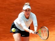 In die Defensive gedrängt: Belinda Bencic findet gegen Kristina Mladenovic nur im zweiten Satz die richtigen Mittel (Bild: KEYSTONE/EPA EFE/CHEMA MOYA)