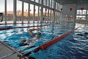 Tempo statt Stil zählt im Luzerner Hallenbad Allmend. Gut so, findet die Autorin. (Bild: Nadia Schärli)