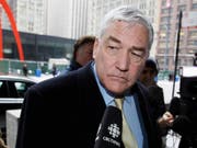 Der einstige Medienmogul Conrad Black ist von US-Präsident Donald Trump begnadigt worden. (Bild: KEYSTONE/AP/CHARLES REX ARBOGAST)