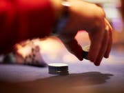 Ein 53-jähriger Türke ist im Kanton Solothurn als Drahtzieher einer weitverzweigten illegalen Glücks- und Wettspielorganisation angeklagt worden. (Bild: KEYSTONE/GAETAN BALLY)