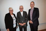 An der Generalversammlung der Spitex Nidwalden wurde Philipp Müller (Mitte) zum neuen Präsidenten gewählt. Alice Zimmermann und Dominik Steiner sind neue Vorstandsmitglieder. (Bild: Rosmarie Berlinger, Stans, 14. Mai 2019)