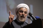 Sieht sich mit saudi-arabischen Vorwürfen konfrontiert: Hasan Rohani. (Bild: Vahid Salemi/Keystone, Teheran, 2. Mai 2013)