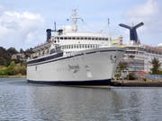 Bei einem Schiff der Sekte Scientology ist die Quarantäne wegen Masern aufgehoben worden. (Bild: KEYSTONE/EPA EFE/ERNIE SOON)